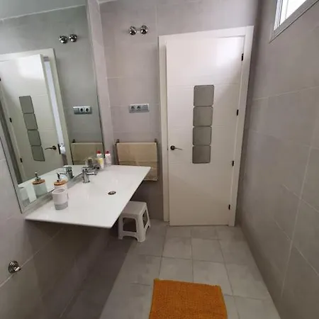 Modern A Few Minutes To The Center - Trip Apartment